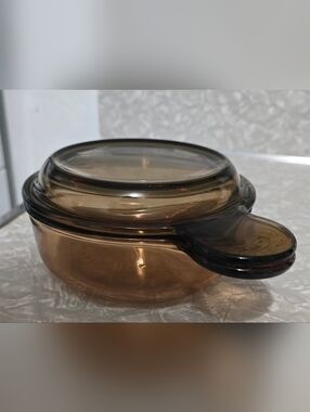Vintage Corning USA Amber Pyrex Vision Grab-It Dish w Lid (V-150-B and P-150-C)